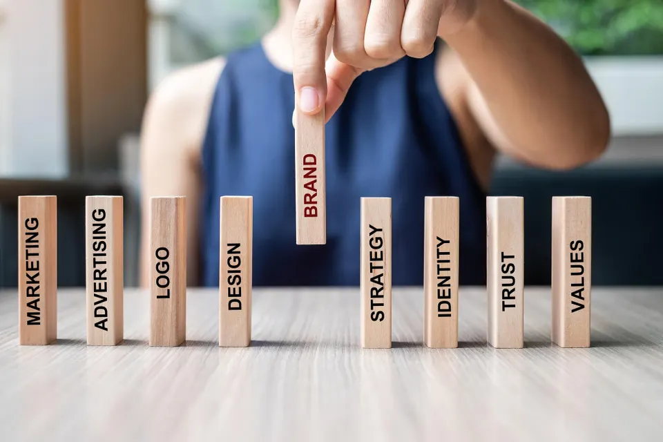 The Ultimate Guide to Brand Positioning: How to Stand Out in a Crowded Market